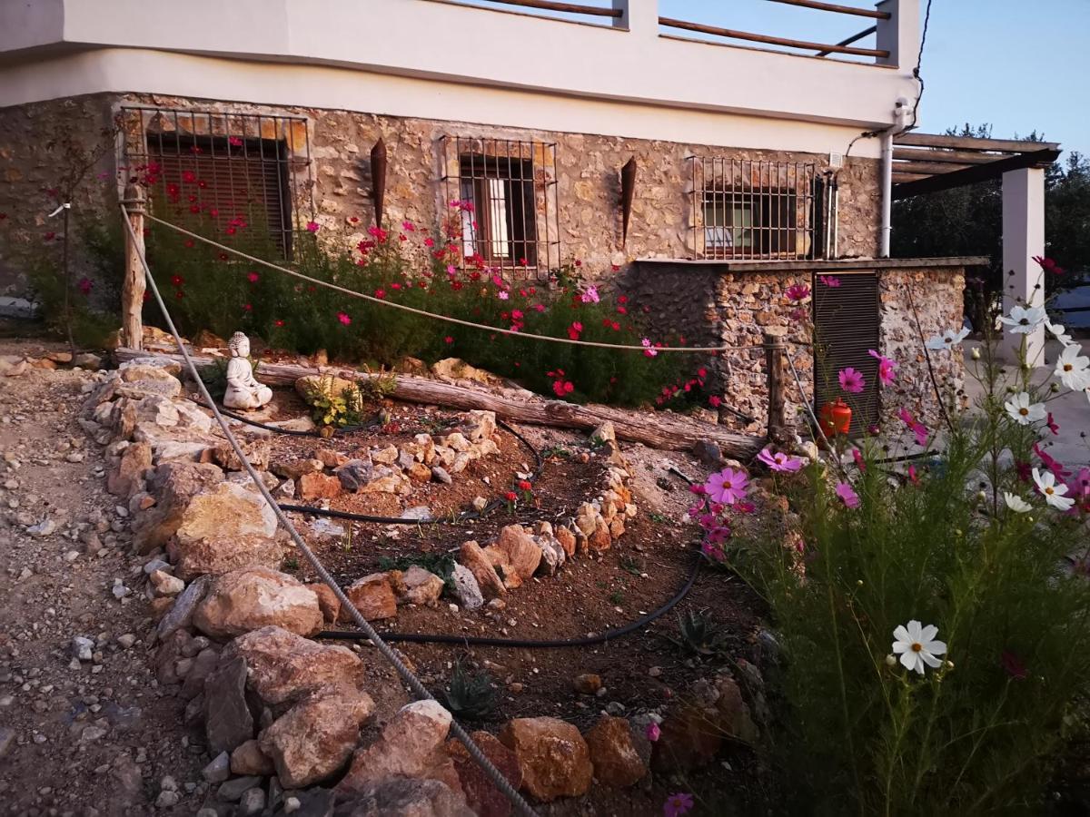 Penzion Cortijo Samadhi Lanjarón Exteriér fotografie